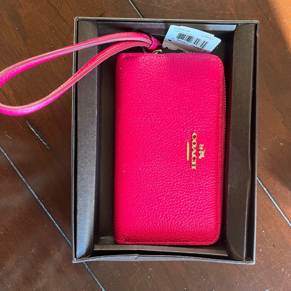 Coach Wallet - Picture 5 of 6